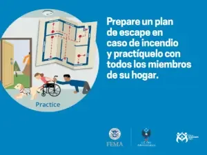 Un grupo de personas practicando un plan de escape de incendios en su hogar para garantizar la seguridad de todos los miembros de la familia, incluyendo a una persona en silla de ruedas.